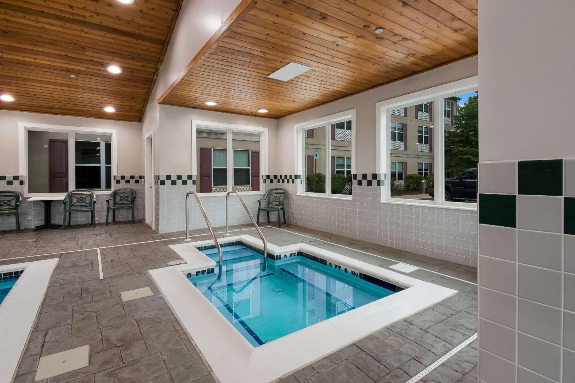 Country Inn & Suites By Radisson, Harrisburg Northeast - Hershey Eksteriør billede